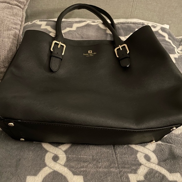 Beautiful black Kate Spade purse - Picture 4 of 6